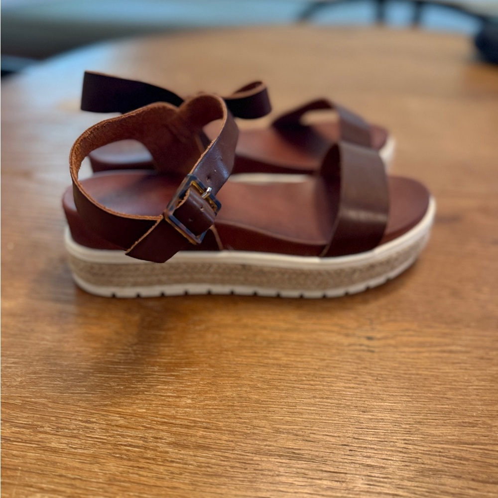 Mia Leather Sandals